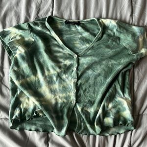 tye-dye crop top